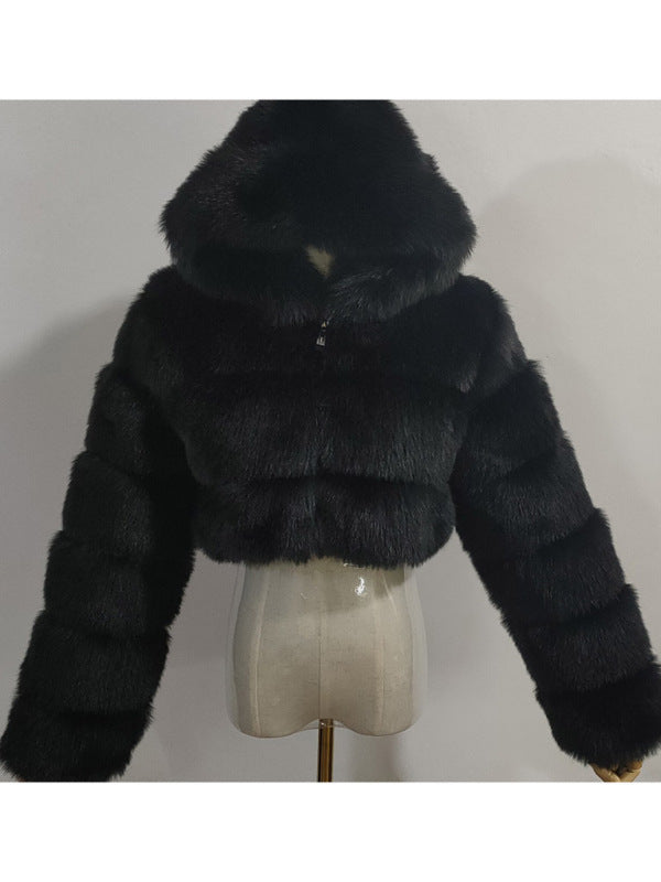 Women's short faux fur coat with hood and long sleeve patchwork